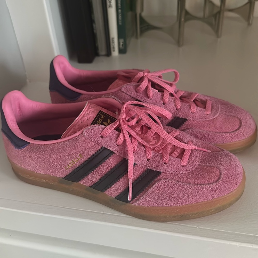 Like new pink/ purple adidas gazelle